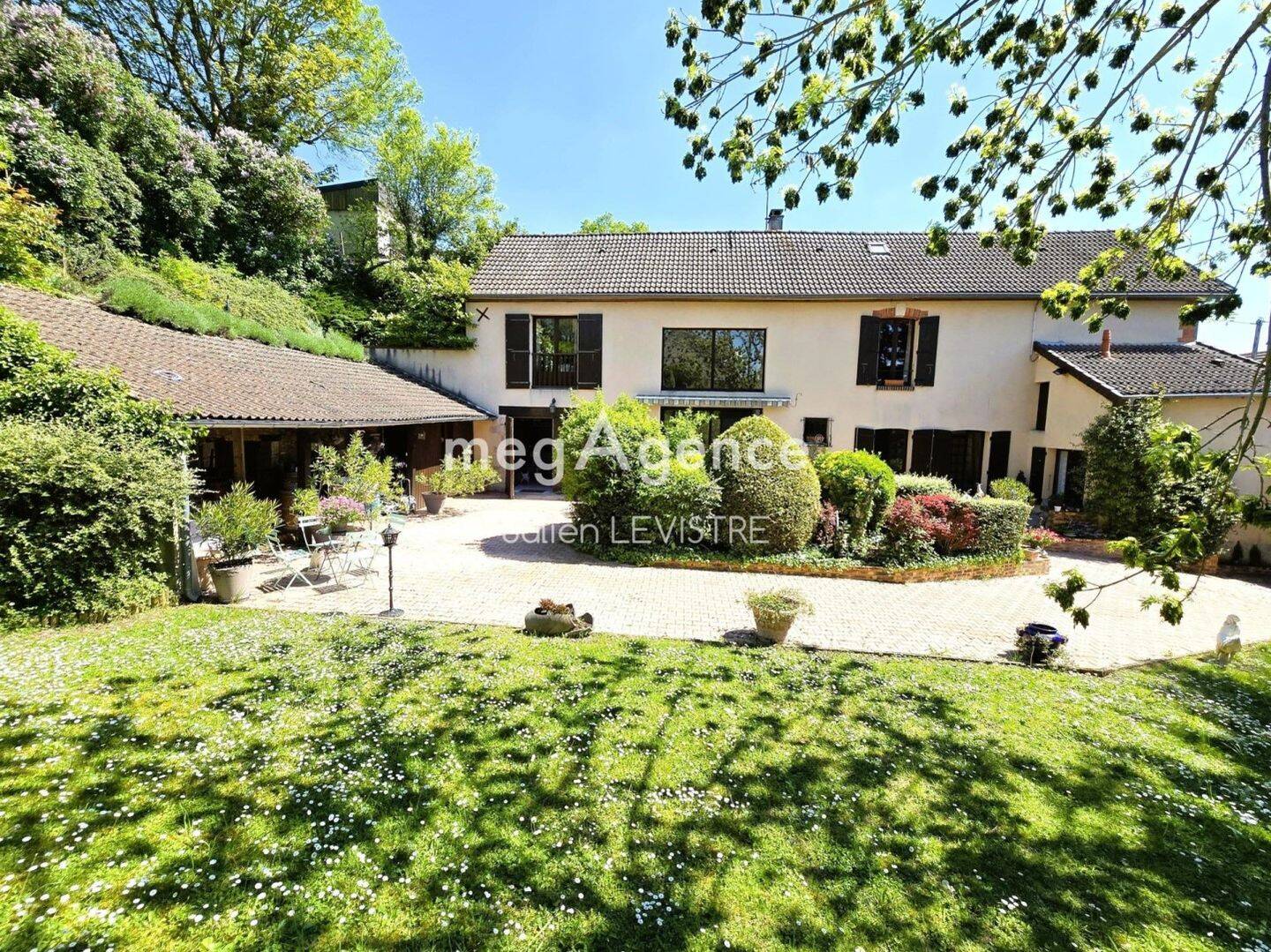 Maison 6 pièces 180 m² · à Gallardon · 180 m² · 359 900 €