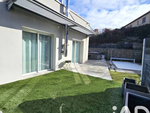 Maison à vendre 365 000 € 5 pièces 3 chambres 147 m² 831 m² de terrain Peripherie Saint-Genest-Lerpt 42530