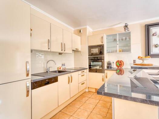 Appartement à louer 790 € 1 pièce 43,8 m² Étage 2/2 Freinville Sevran 93270