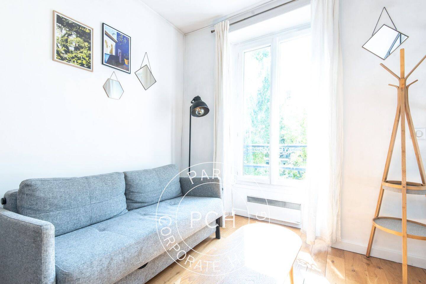 Appartement 2 pièces 24 m² · à Paris 10ème Arrondissement · 24,3 m² · 1 350 €