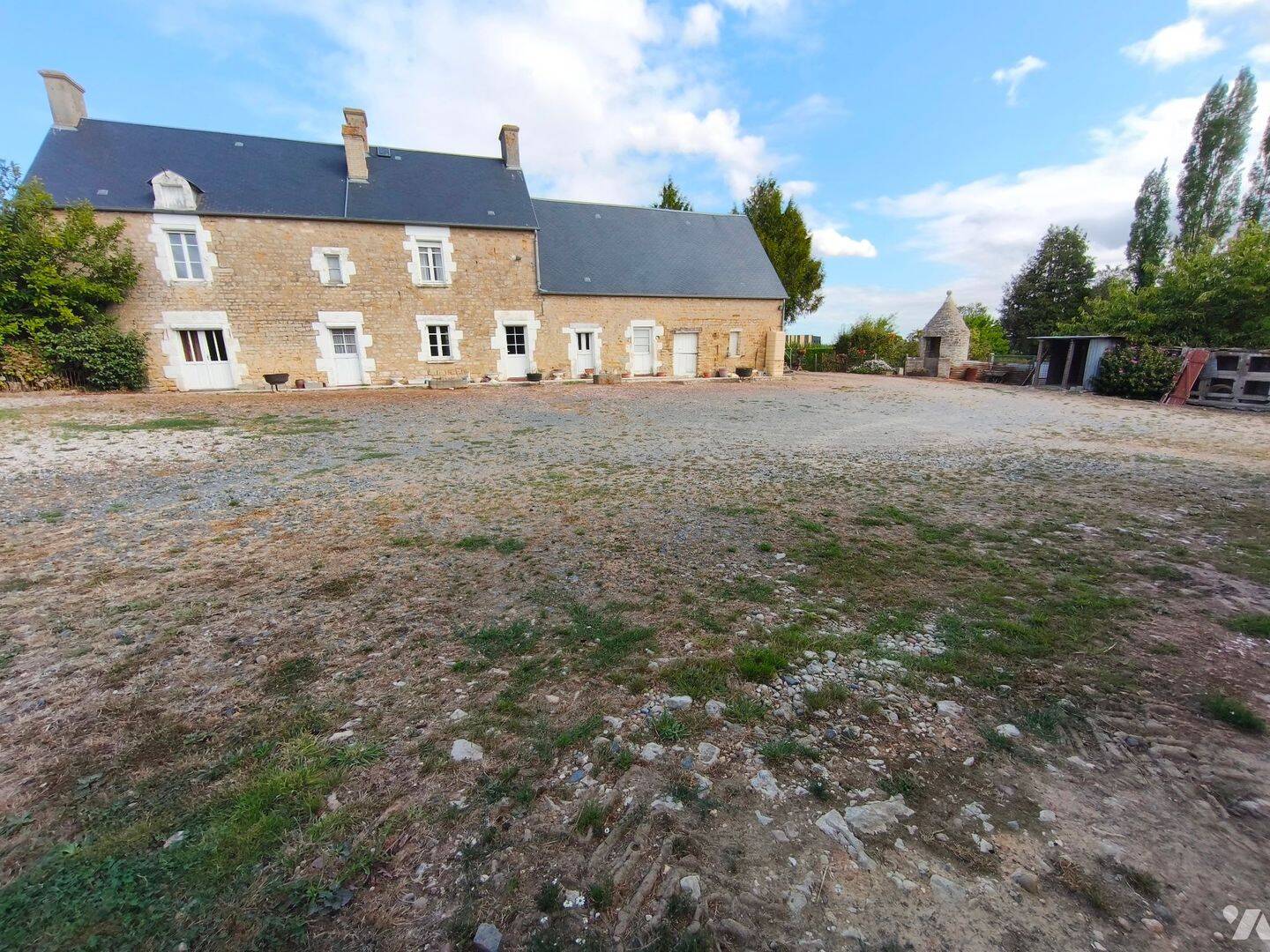 Maison 6 pièces 157 m² · à Tilly-sur-Seulles · 157 m² · 265 000 €