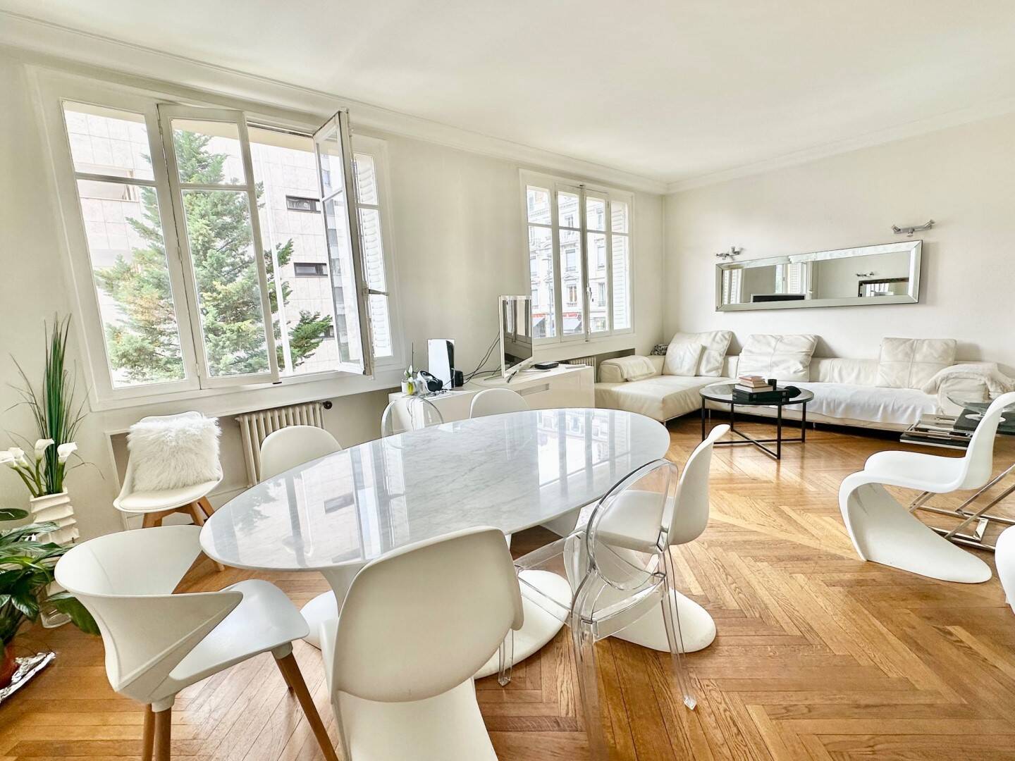 Appartement 6 pièces 140 m² · à Lyon 6ème Arrondissement · 140 m² · 690 000 €