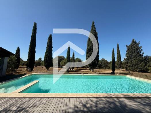 Villa à vendre 189 000 € 3 pièces 2 chambres 86 m² Saint-Julien 83560