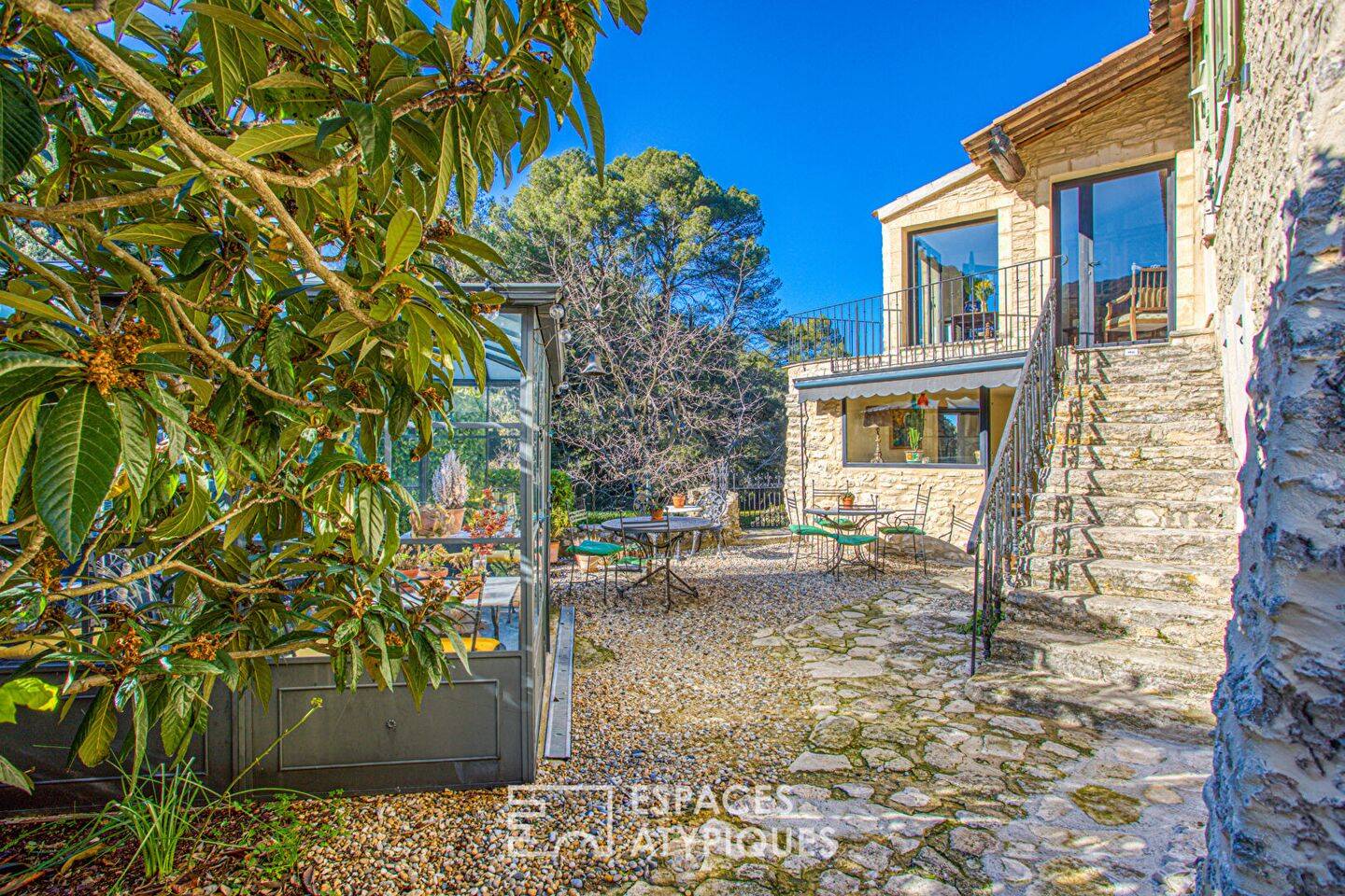 Maison 10 pièces 221 m² · à Le Beaucet · 221 m² · 990 000 €