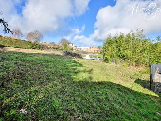 Terrain constructible viabilisé à vendre 205 000 € 347 m² de terrain Pollionnay 69290