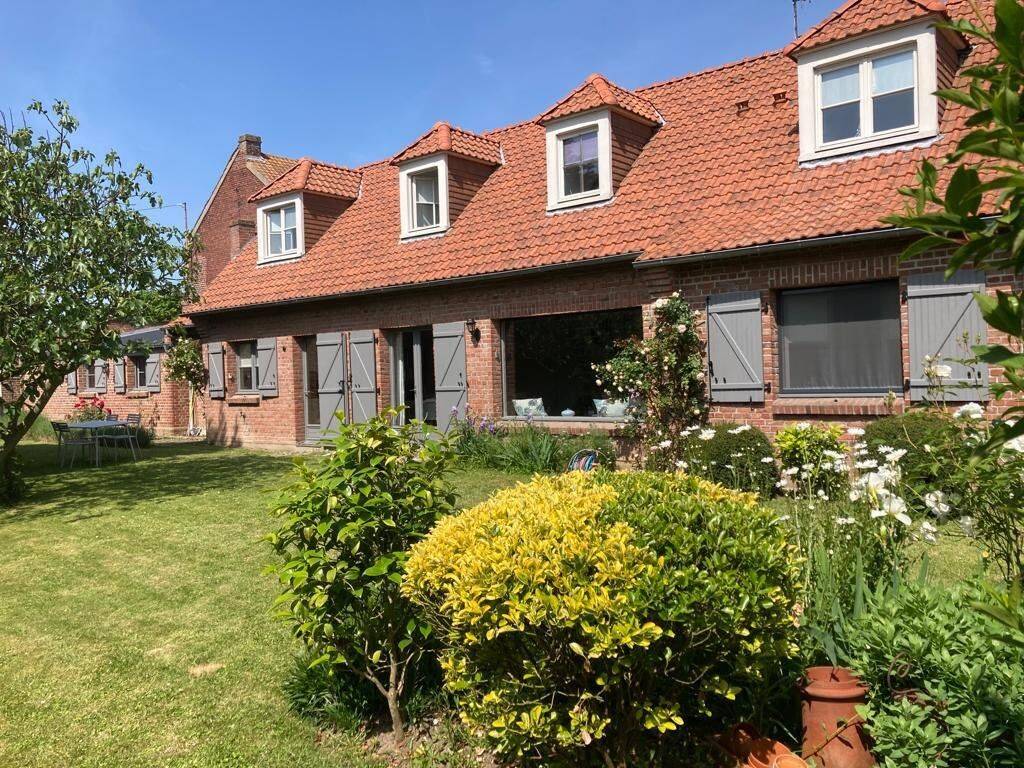 Maison 4 pièces 148 m² · à Deûlémont · 148 m² · 580 000 €