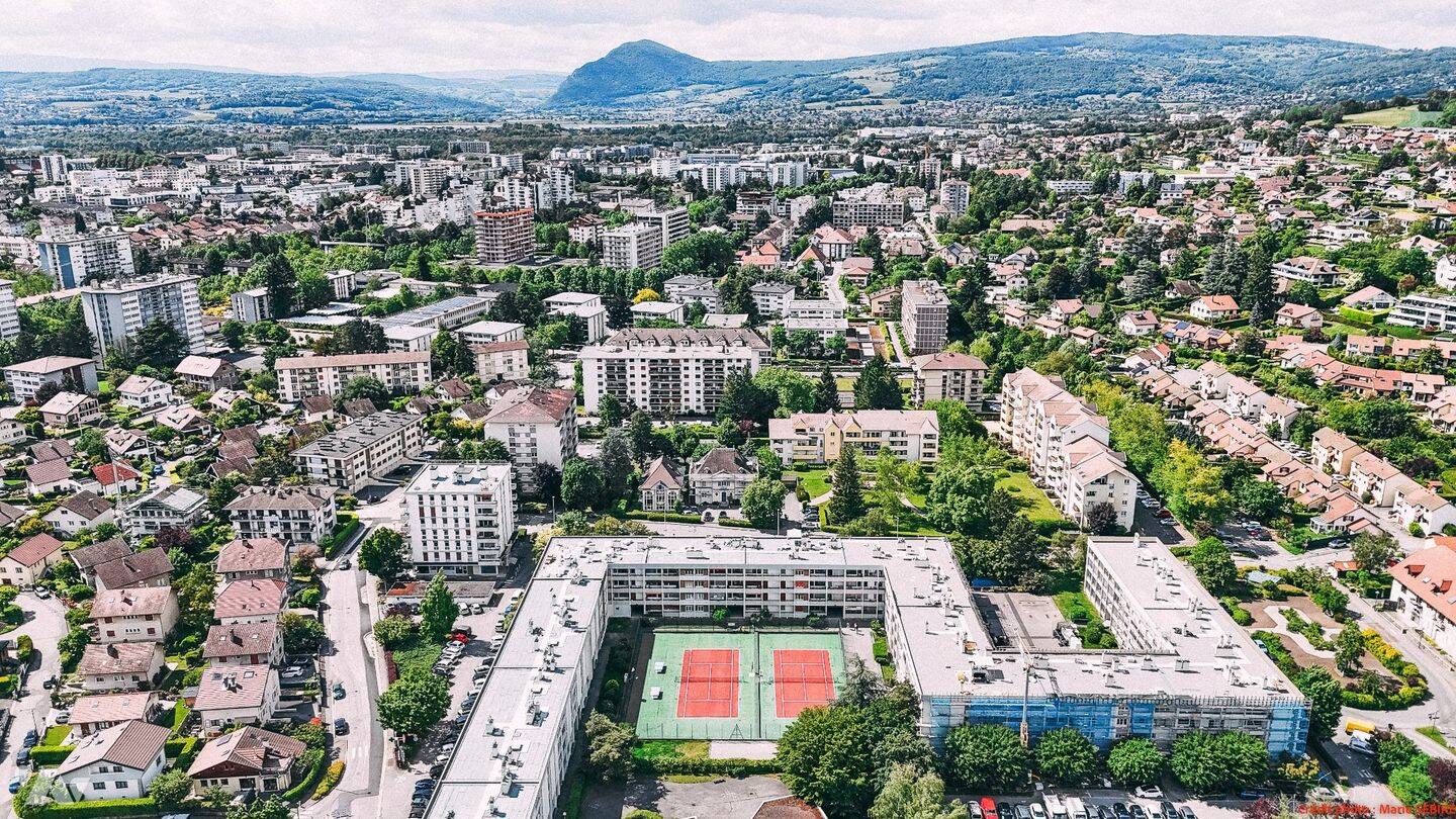 Appartement 2 pièces 54 m² · à Annecy · 54 m² · 211 000 €