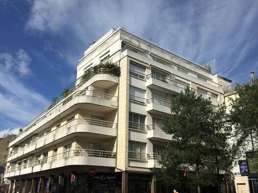 Appartement à vendre 695 000 € 5 pièces 3 chambres 112 m² Étage 4/6 Centre Ville-Commerce Enghien-les-Bains 95880
