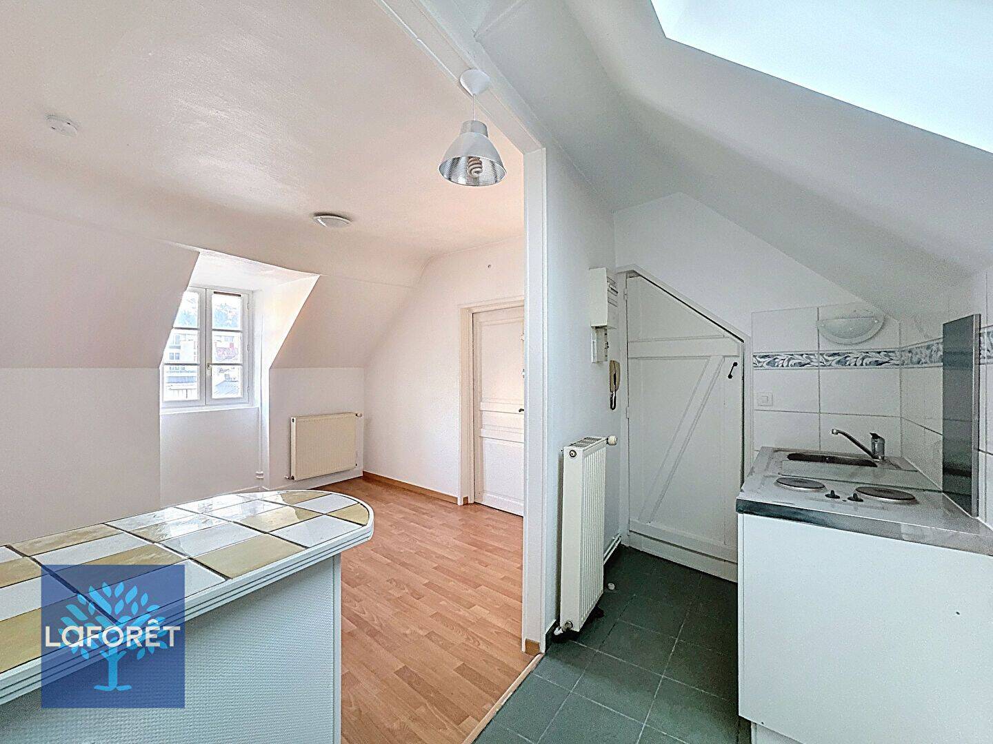 Appartement 2 pièces 37 m² · à Corbeil-Essonnes · 36,8 m² · 700 €/mois