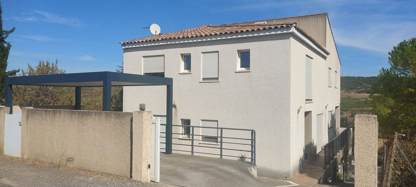 Maison 6 pièces 230 m² · à Bizanet · 230 m² · 455 000 €