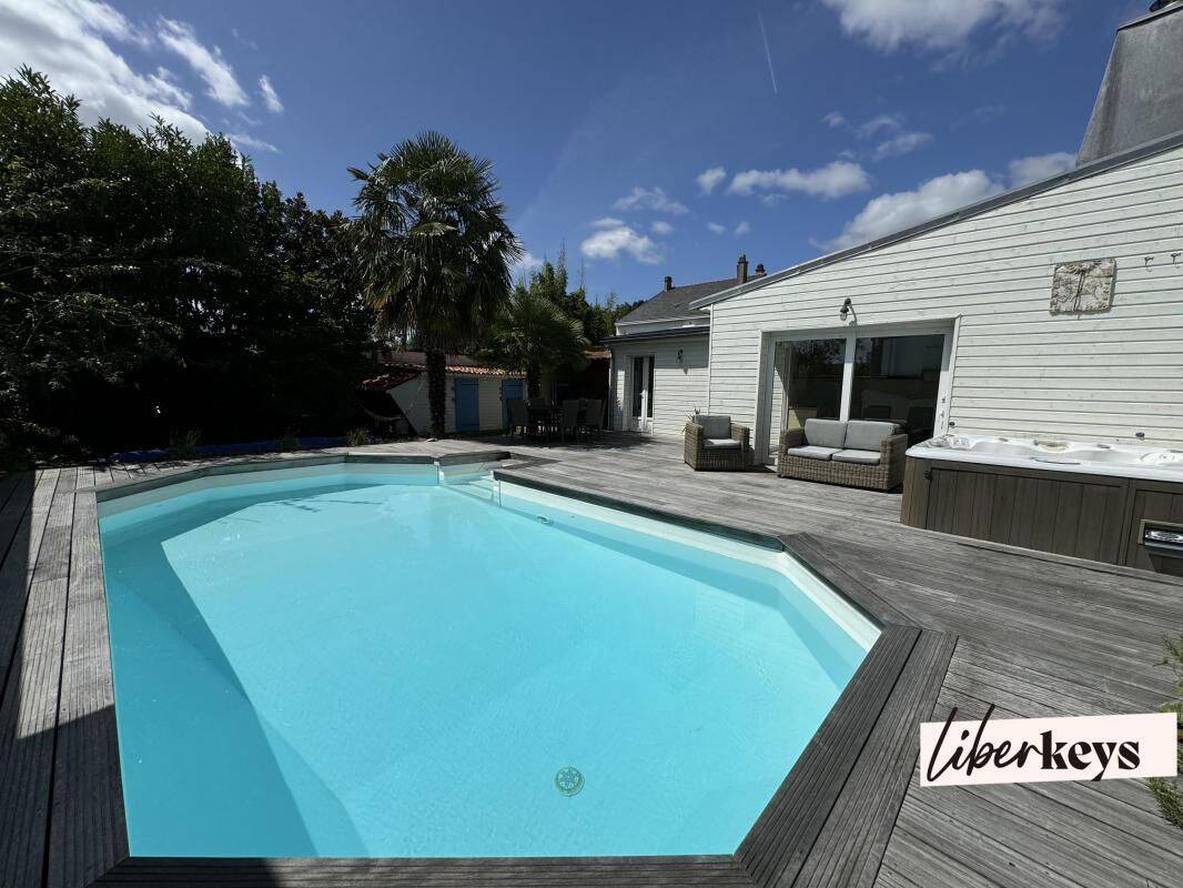 Maison 6 pièces 151 m² · à Saint-Herblain · 151 m² · 499 688 €
