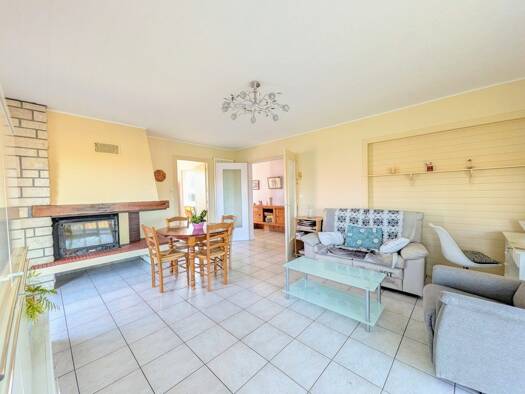 Maison à vendre 177 450 € 4 pièces 3 chambres 92 m² 1 655 m² de terrain Maulévrier 49360