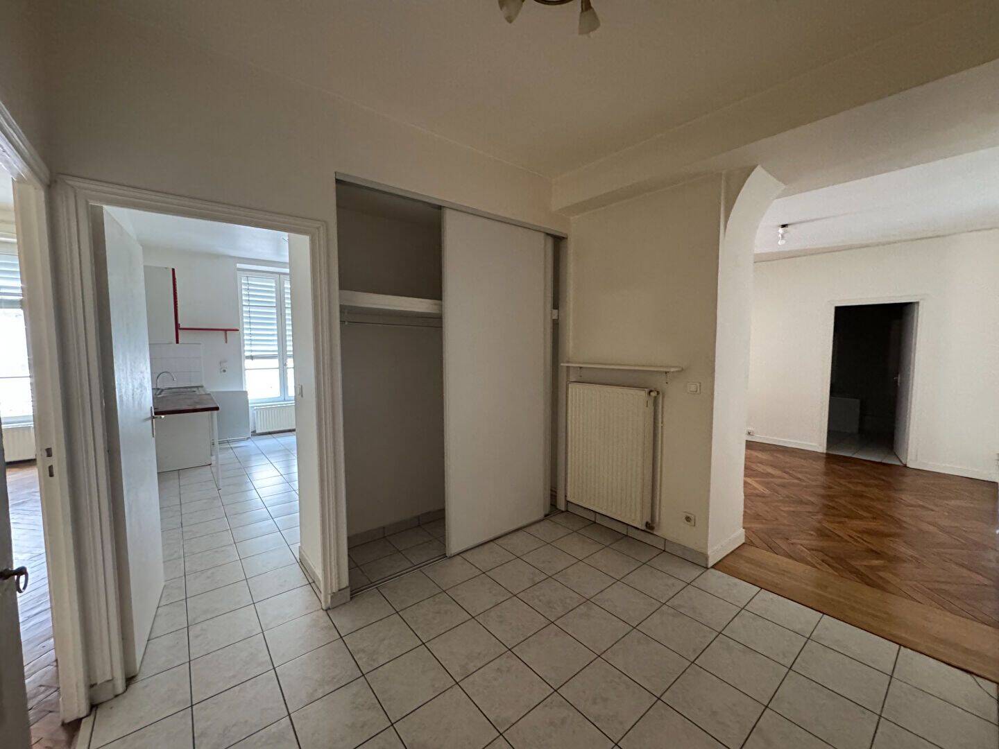 Appartement 3 pièces 87 m² · à Lyon 6ème Arrondissement · 86,8 m² · 1 418 €/mois