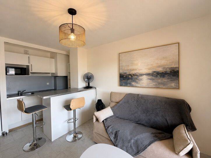 Appartement 1 pièce 22 m² · à Marseille 8ème Arrondissement · 21,8 m² · 695 €