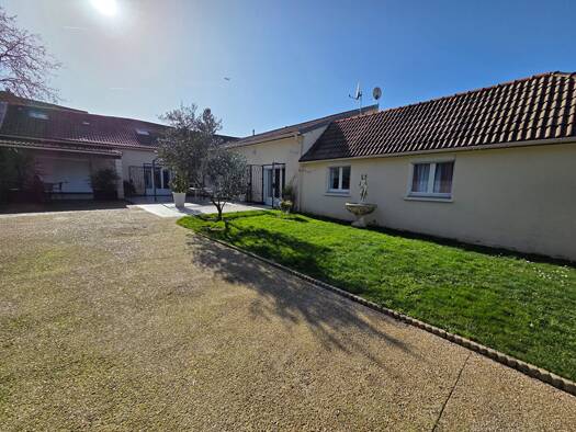 Maison à vendre 538 000 € 6 pièces 4 chambres 192 m² 514 m² de terrain D'Ombreval Domont 95330