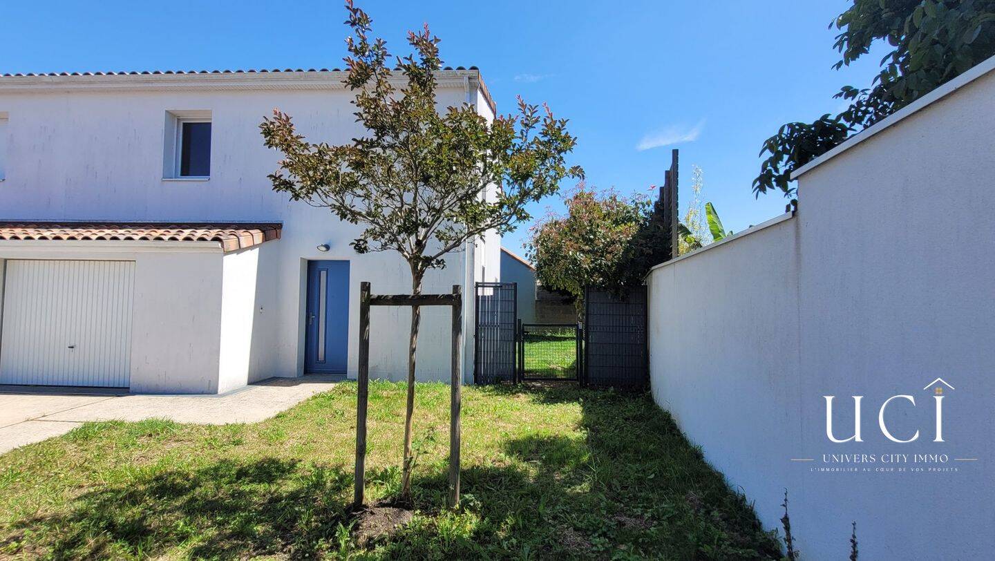 Maison 4 pièces 84 m² · à Rezé · 84 m² · 266 000 €