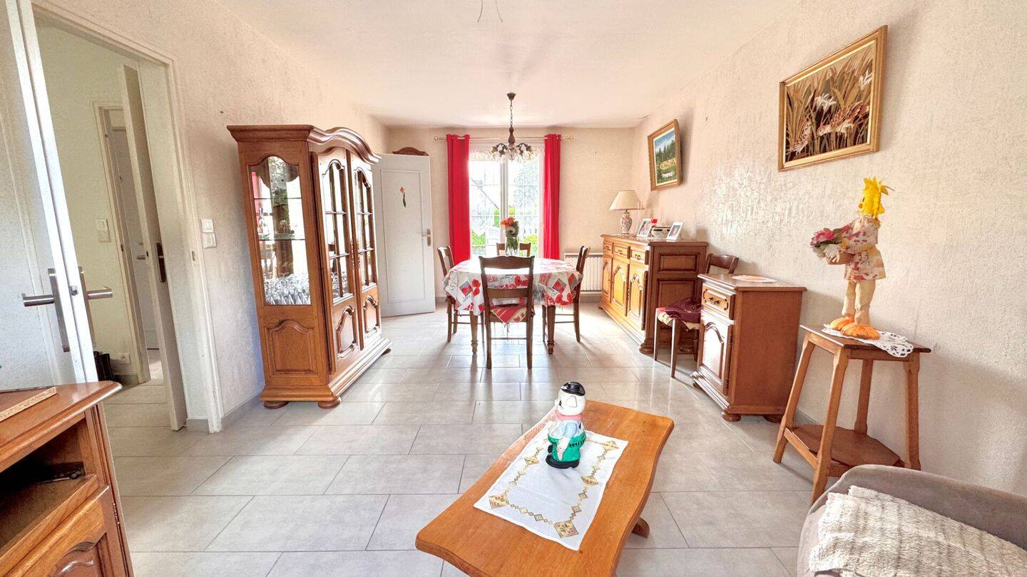 Maison 5 pièces 100 m² · à Franqueville-Saint-Pierre · 100 m² · 299 000 €