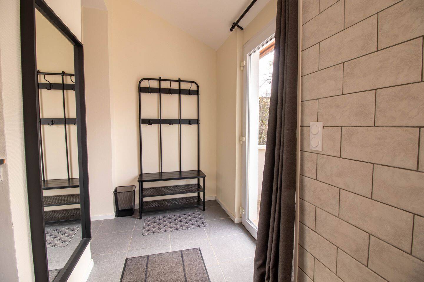 A louer, spacieux duplex neuf et équipé + clim, quartier Jouvence, 87,8 m² carrez et 112,99 m² au sol — 13