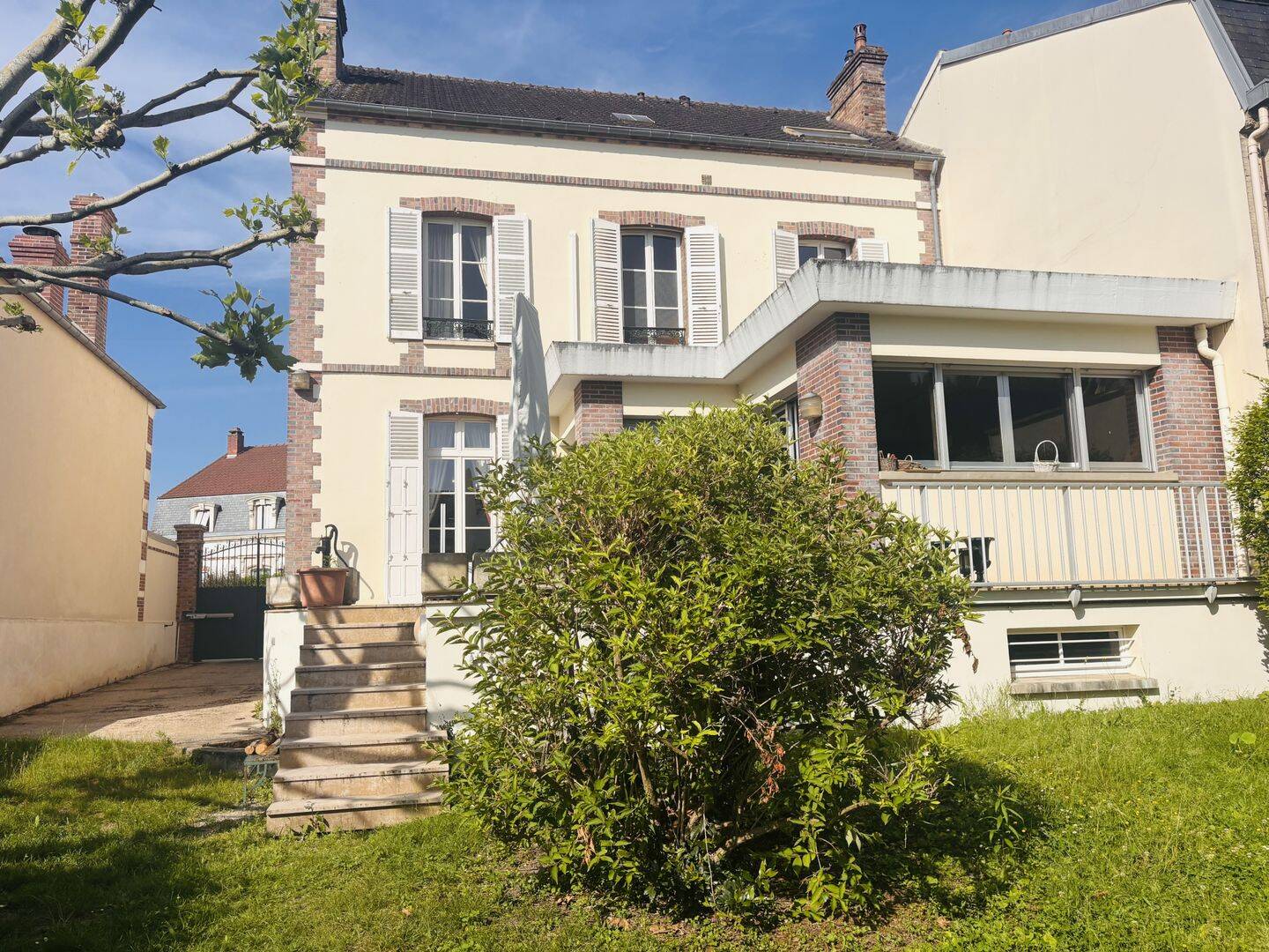 Maison 9 pièces 224 m² · à Sens · 224 m² · 367 000 €