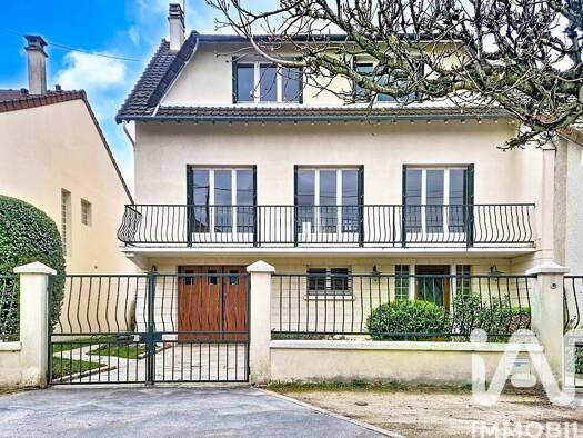 Maison à vendre 445 000 € 8 pièces 5 chambres 155 m² 377 m² de terrain Guy Mocquet-Jean Mermoz Gournay-sur-Marne 93460