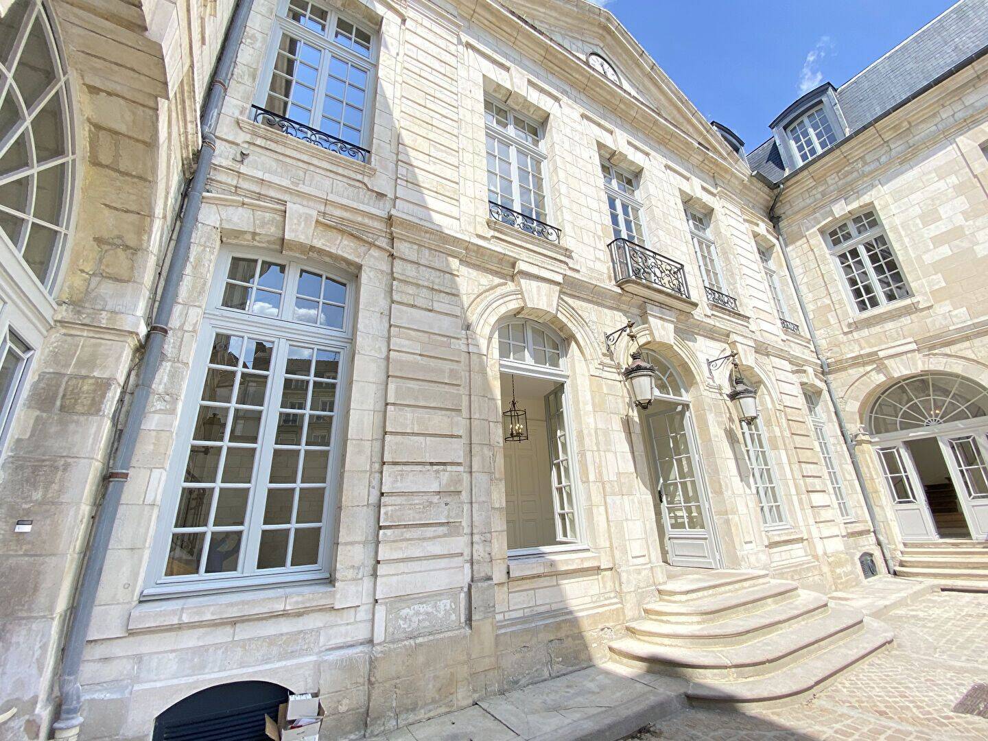 Appartement 3 pièces 80 m² · à Troyes · 79,9 m² · 1 232 €/mois