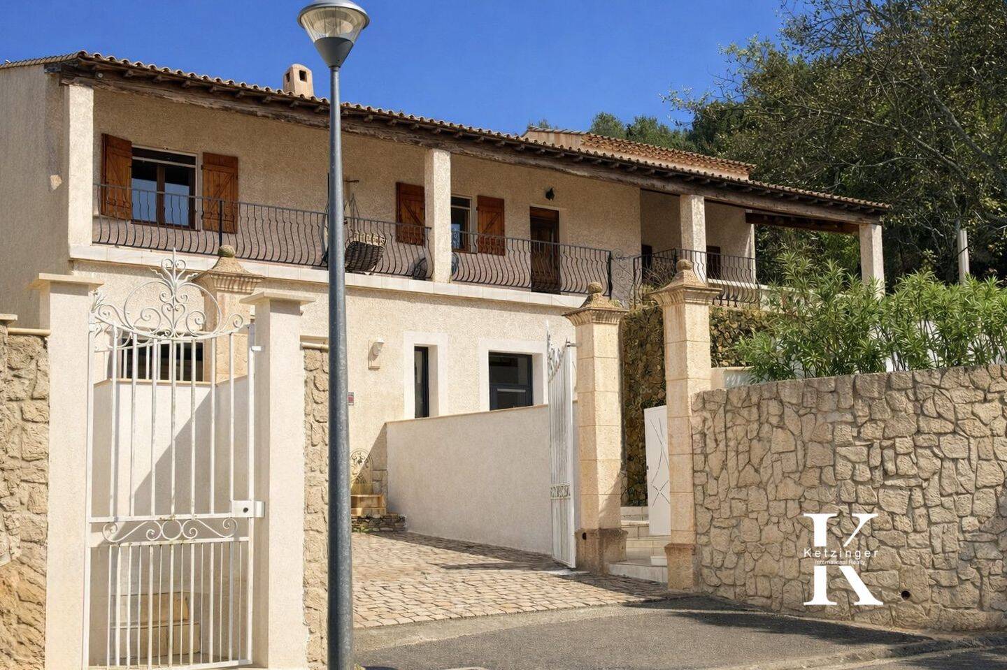 Maison 8 pièces 275 m² · à Martigues · 275 m² · 1 123 000 €