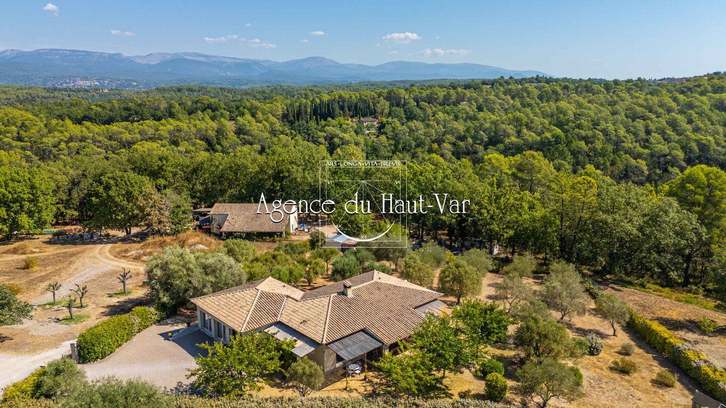 Maison 6 pièces 170 m² · à Saint-Paul-en-Forêt · 170 m² · 650 000 €