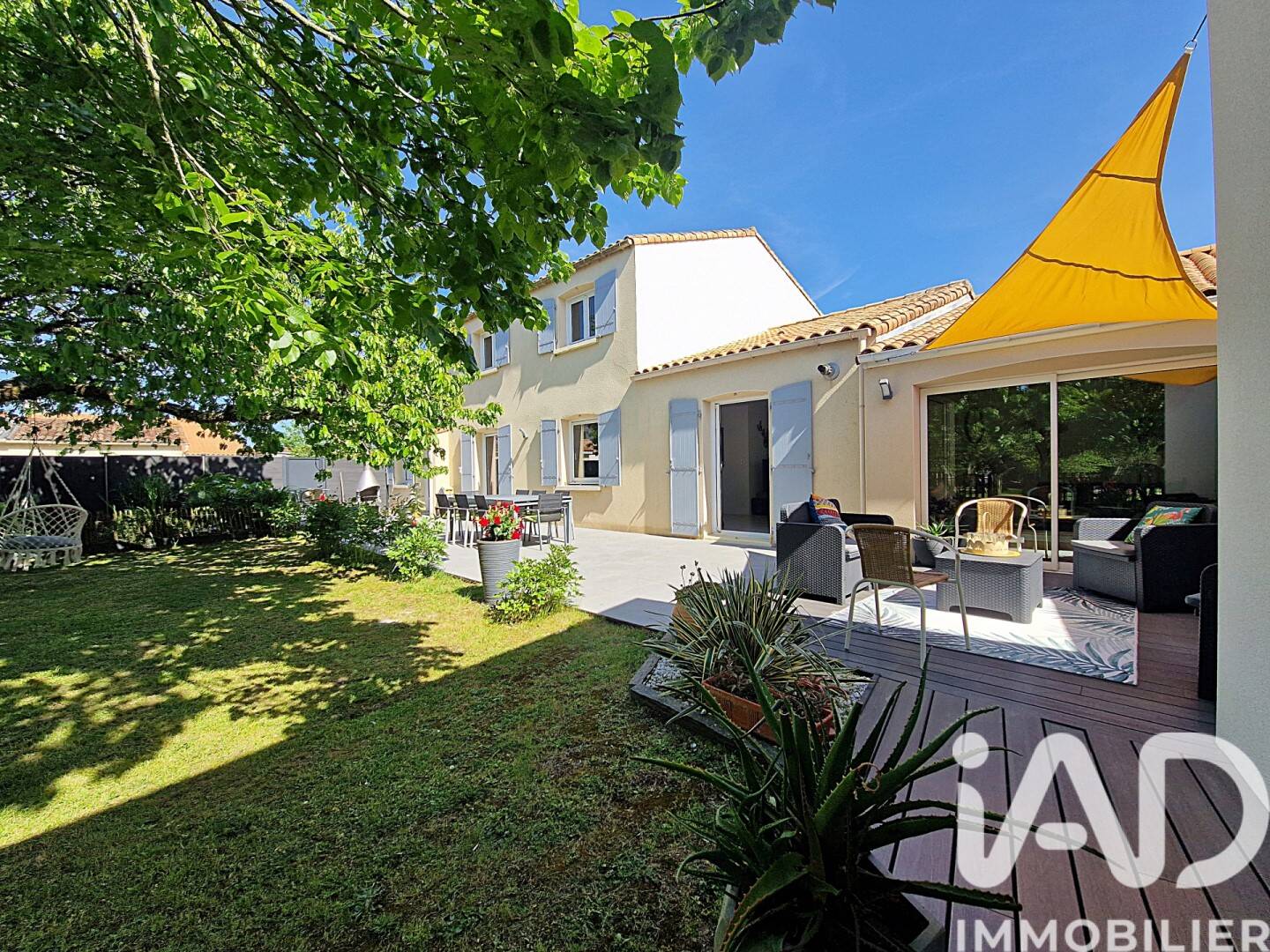 Maison 8 pièces 214 m² · à Divatte-sur-Loire · 214 m² · 520 000 €