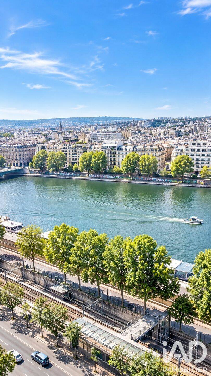 Appartement 2 pièces 61 m² · à Paris 15ème Arrondissement · 61 m² · 2 266 €/mois