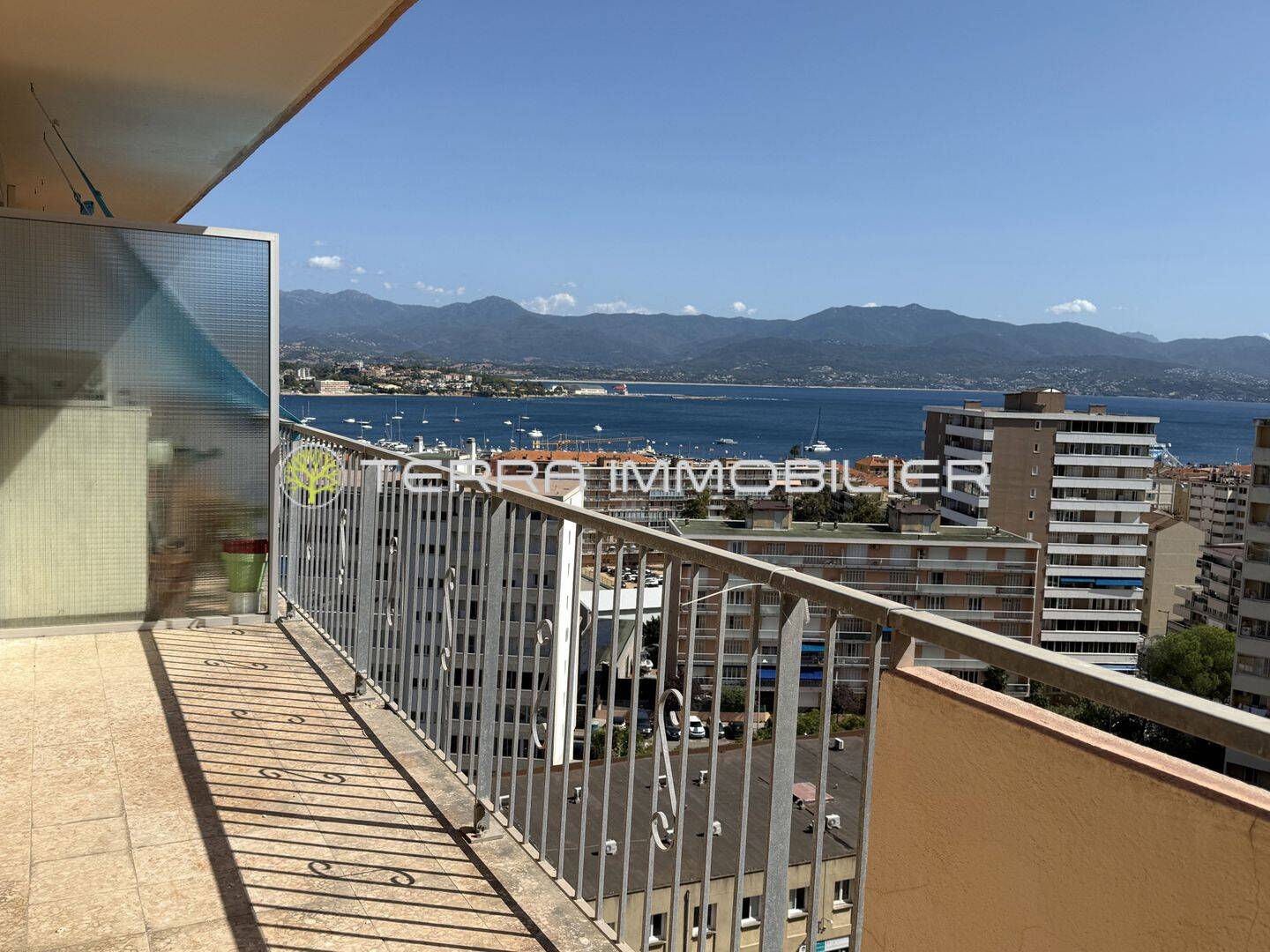 Appartement 4 pièces 88 m² · à Ajaccio · 87,8 m² · 272 000 €