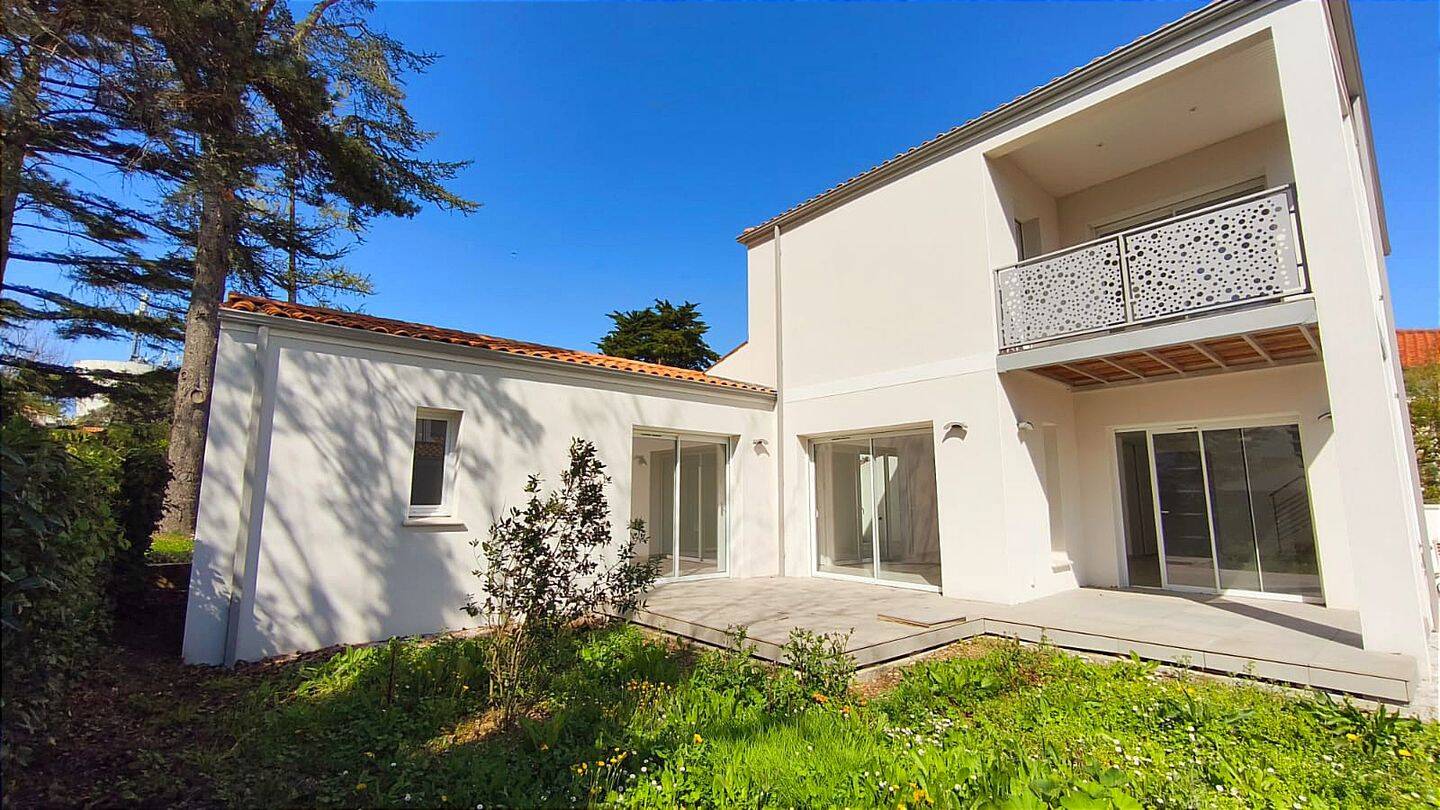 Maison 5 pièces 125 m² · à Saint-Georges-de-Didonne · 124,5 m² · 580 000 €