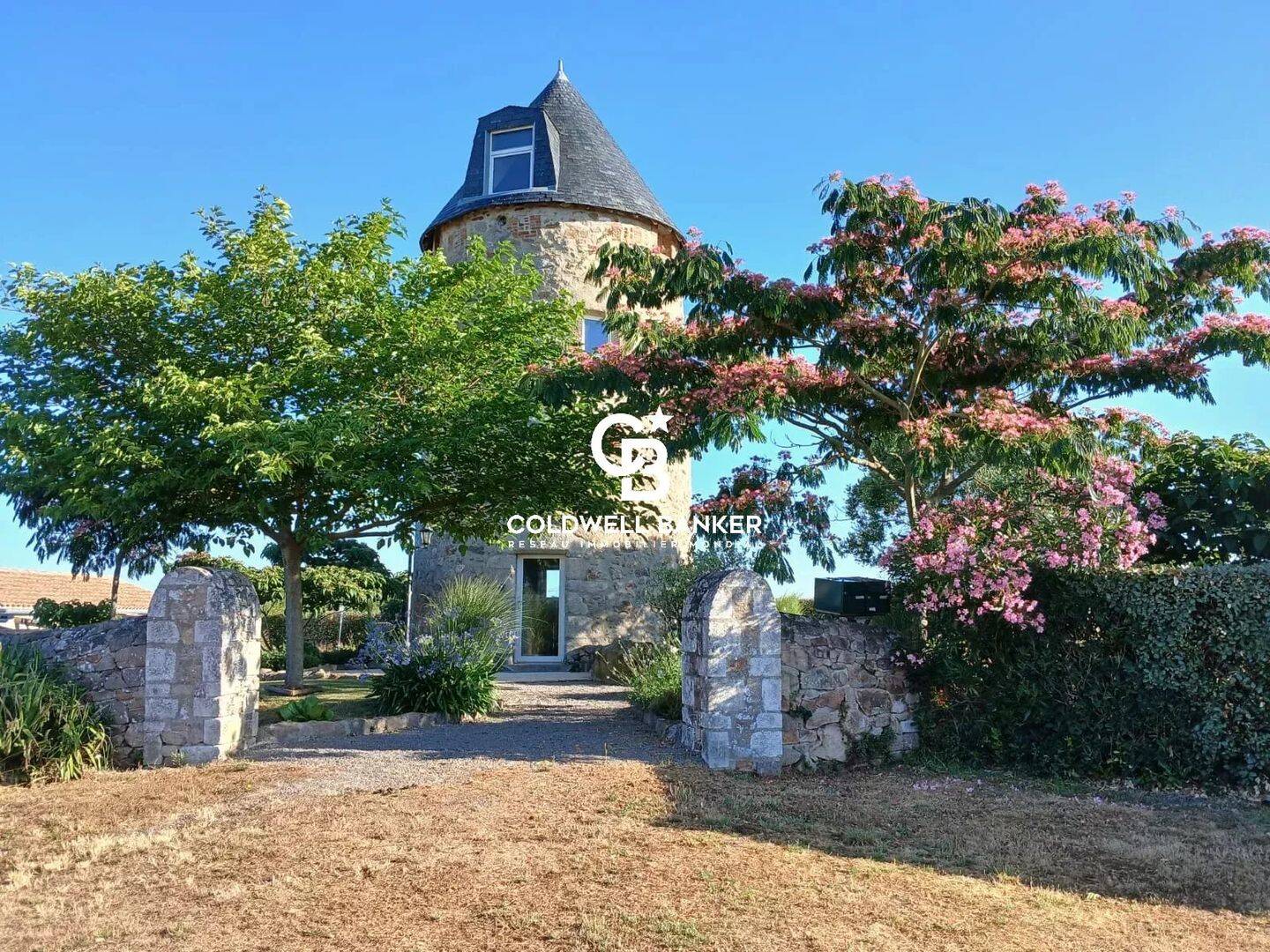 Maison 9 pièces · à Les Sables-d'Olonne · 498 000 €