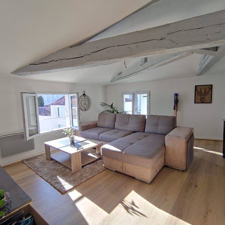 Appartement 2 pièces 42 m² · à Saintes · 42 m² · 600 €/mois