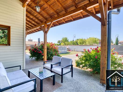 Maison de plain-pied à vendre 470 000 € 6 pièces 4 chambres 184 m² 1 059 m² de terrain Montluel 01120