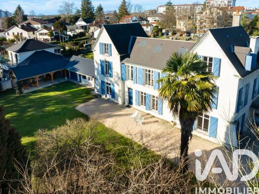 Maison à vendre 775 000 € 7 pièces 6 chambres 293 m² 1 780 m² de terrain La Poste Billère 64140