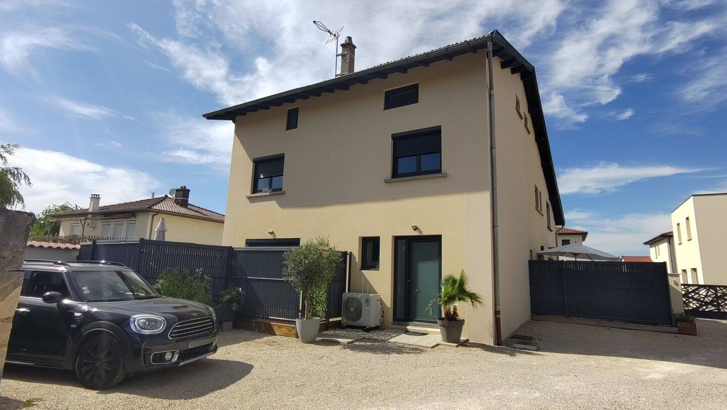 Maison à vendre T4/F4 72.93 m² 320000 € Ambérieux (69480)