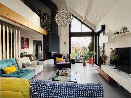 Maison à vendre 529 500 € 7 pièces 5 chambres 192,6 m² 847 m² de terrain Heuzé-Riffaudières Le Mans 72000