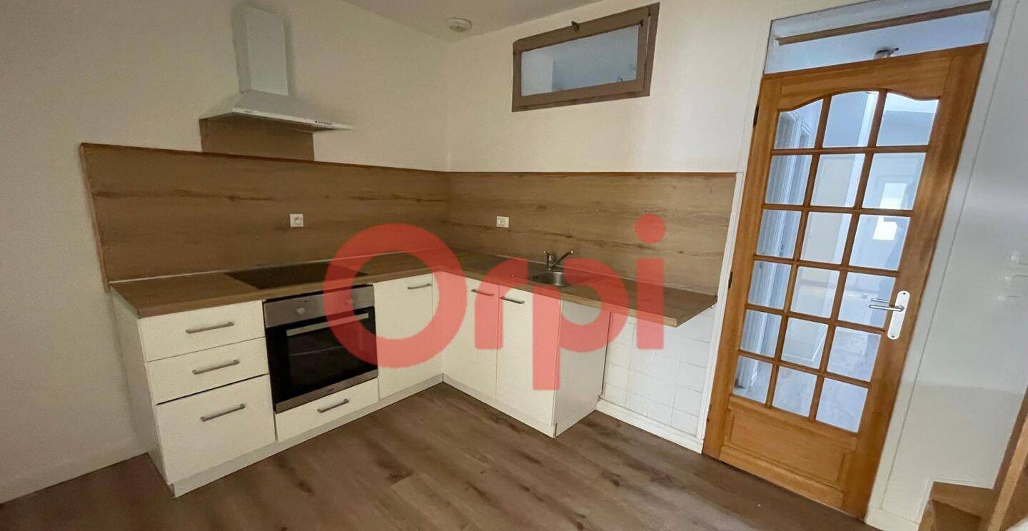 Maison 3 pièces 78 m² · à Péronne · 77,5 m² · 690 €