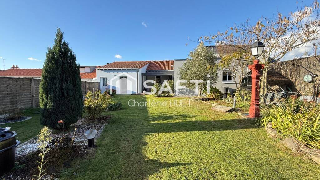 Maison de plain-pied à vendre 480 000 € 5 pièces 4 chambres 132 m² 644 m² de terrain Saint-Sébastien-sur-Loire 44230