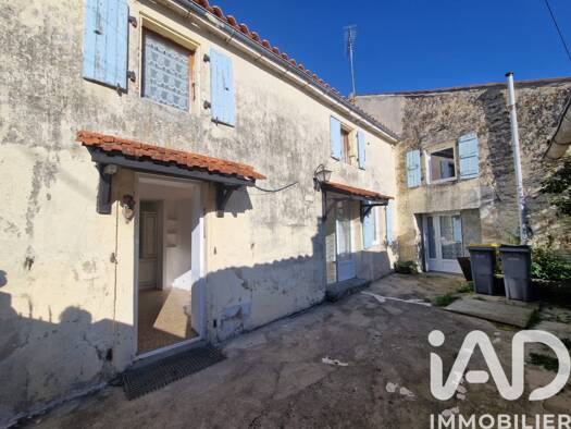 Maison à vendre 164 000 € 3 pièces 2 chambres 124 m² 346 m² de terrain Ardillières 17290