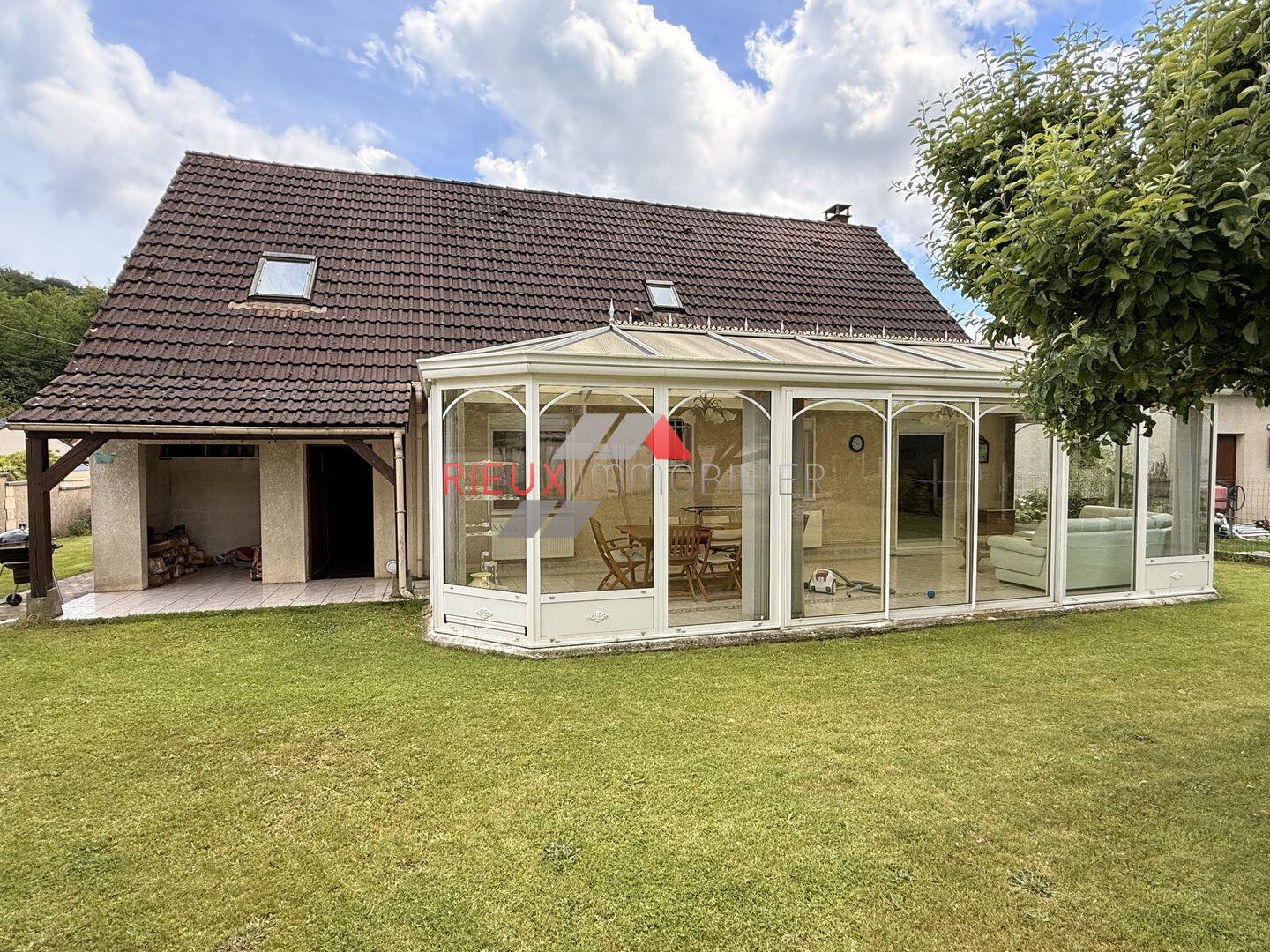 Maison 8 pièces 149 m² · à Angicourt · 149 m² · 310 000 €
