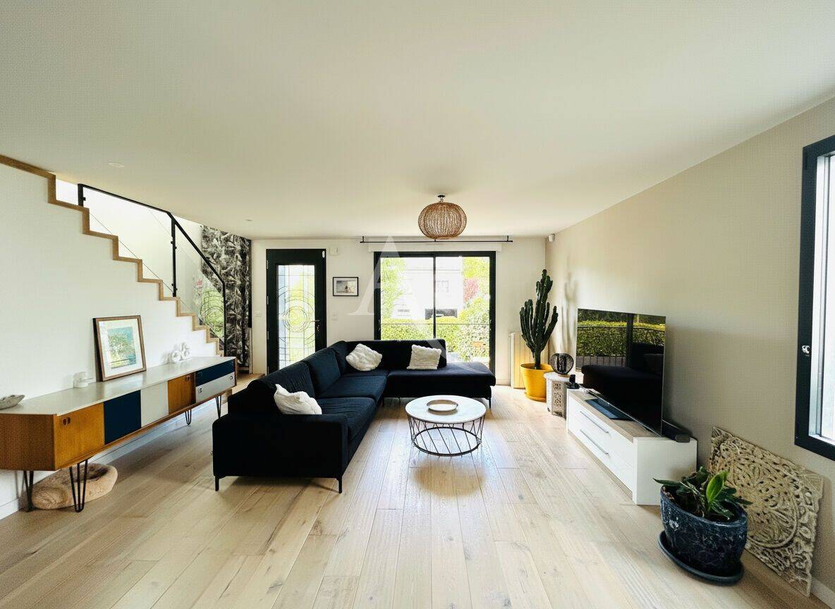 Maison 8 pièces 222 m² · à Orvault · 222 m² · 666 750 €