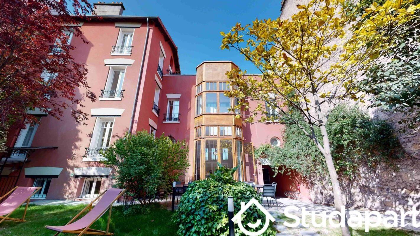1 pièce 10 m² · à Suresnes · 10 m² · 1 020 €