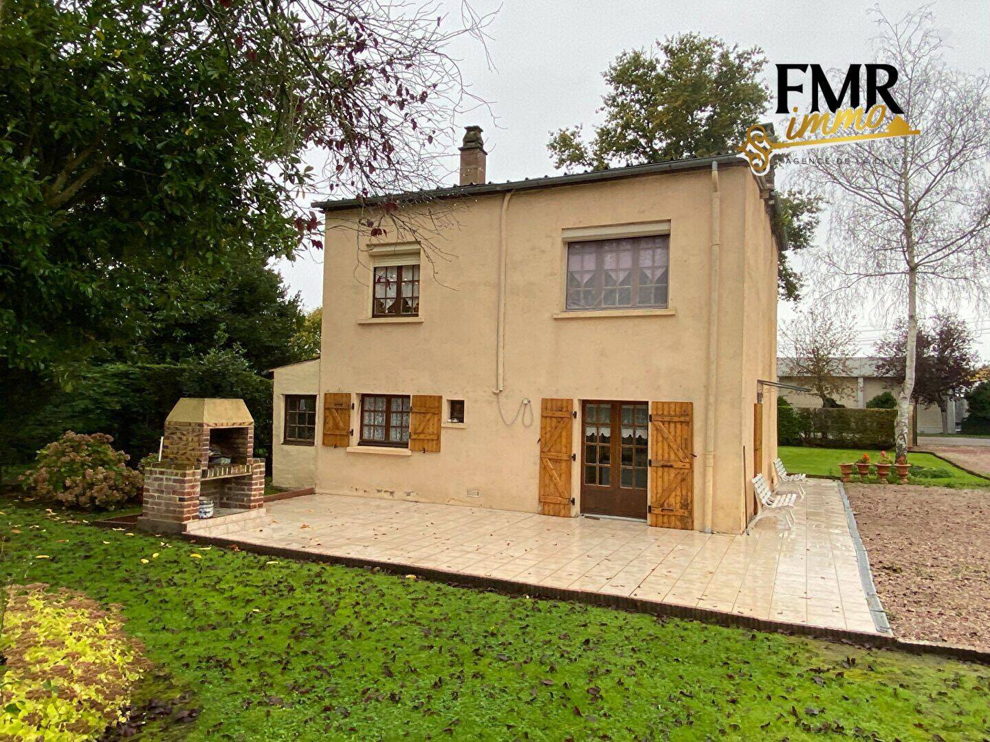 Maison 6 pièces 101 m² · à Saint-Martin-de-Bienfaite-la-Cressonnière · 101 m² · 149 800 €