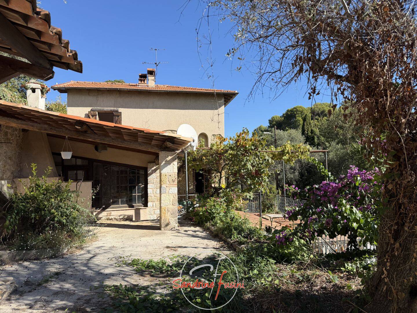 Maison 3 pièces 75 m² · à Carros · 75 m² · 500 000 €