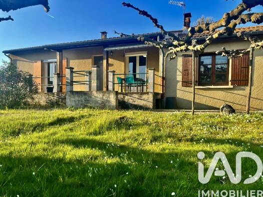 Maison de plain-pied à vendre 308 000 € 4 pièces 3 chambres 105 m² 1 081 m² de terrain Montmeyran 26120