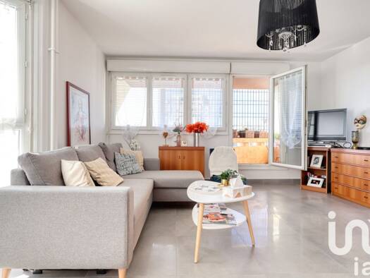 Appartement à vendre 370 000 € 3 pièces 2 chambres 72 m² Étage 6/13 Dhuys-Gallieni Bagnolet 93170