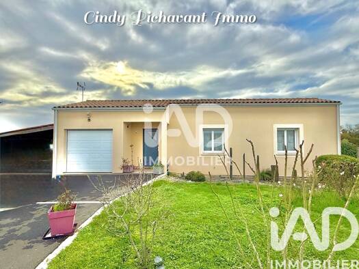 Maison à vendre 326 000 € 4 pièces 2 chambres 120 m² 1 000 m² de terrain Pisany 17600