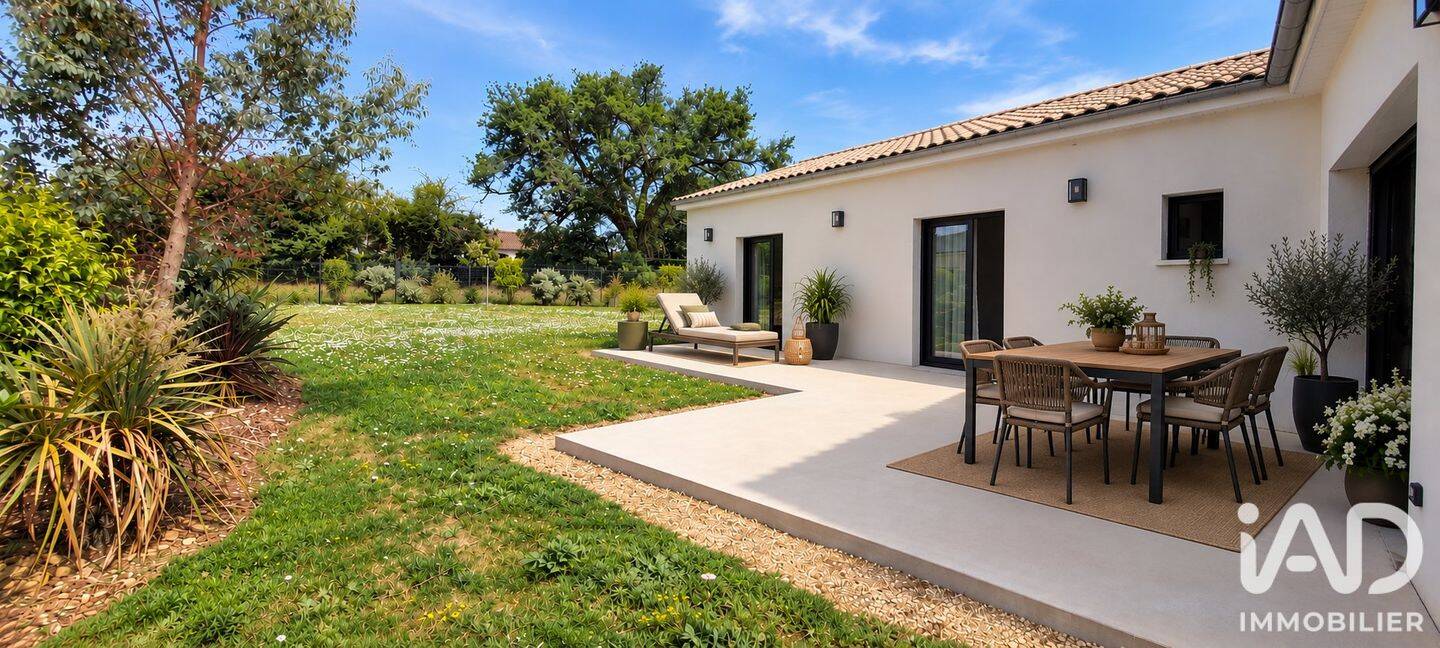 Maison 4 pièces 122 m² · à Nieuil-l'Espoir · 121,9 m² · 295 000 €