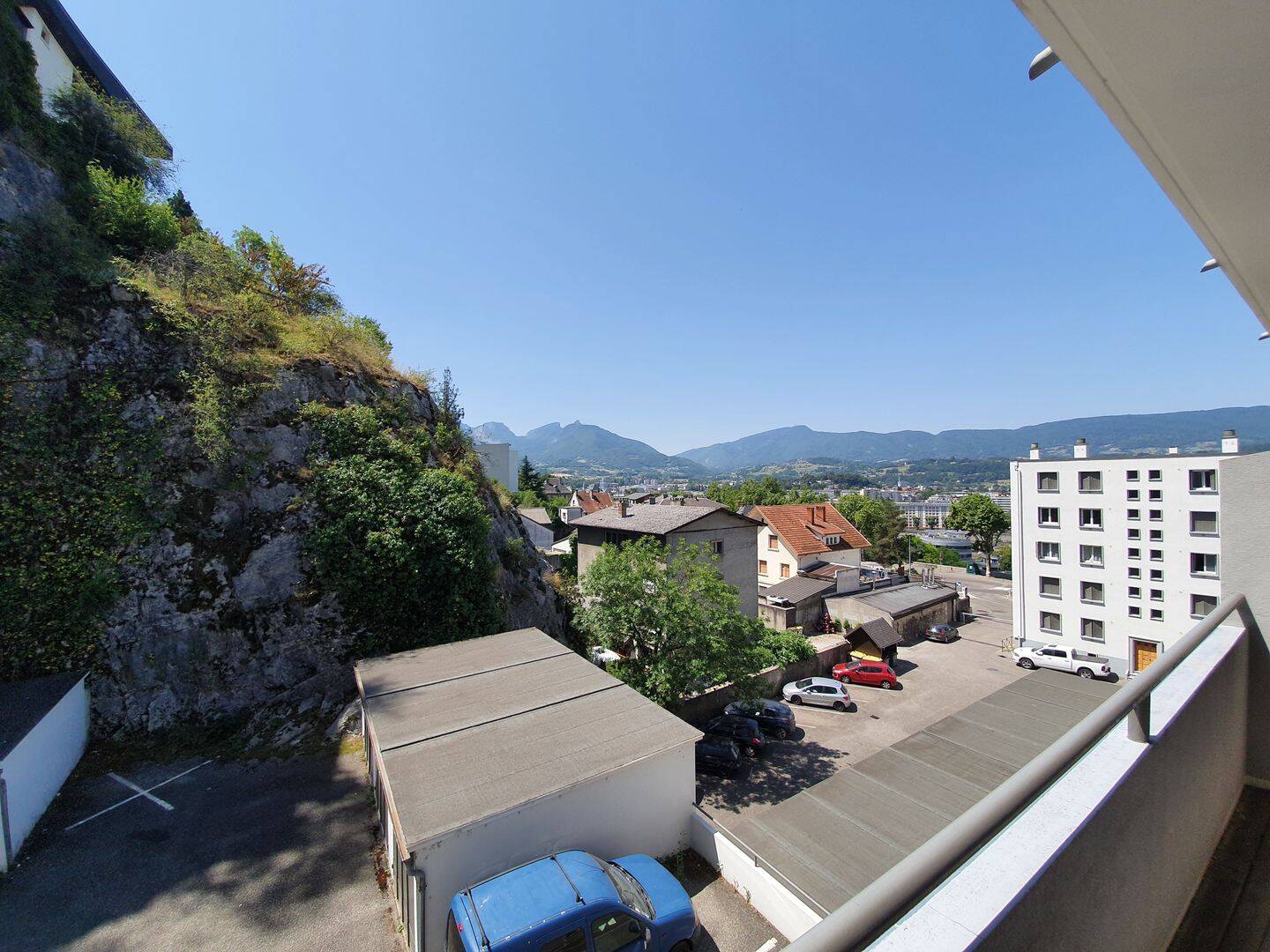 Appartement 5 pièces 63 m² · à Chambéry · 63 m² · 910 €